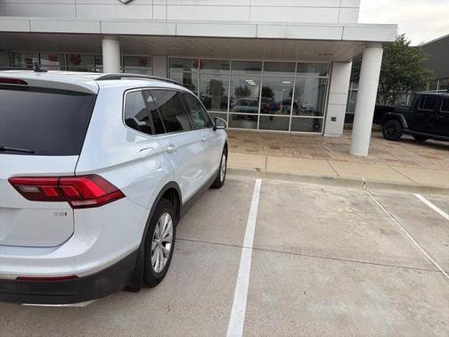 2018 Volkswagen Tiguan 2.0T SE