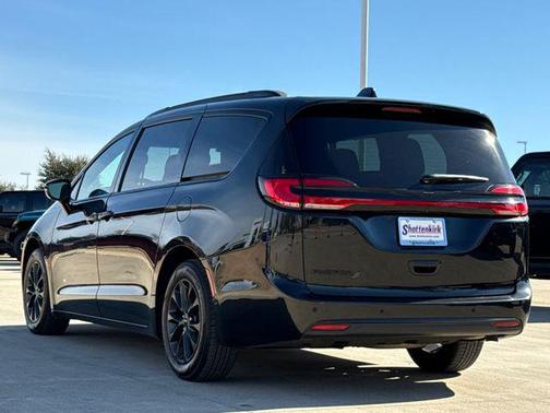 2021 Chrysler Pacifica Touring