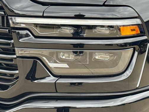 2026 RAM 3500 Laramie Crew Cab 4x4 8' Box