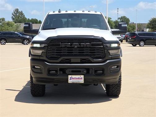2025 RAM 2500 Tradesman Crew Cab 4x4 6'4' Box