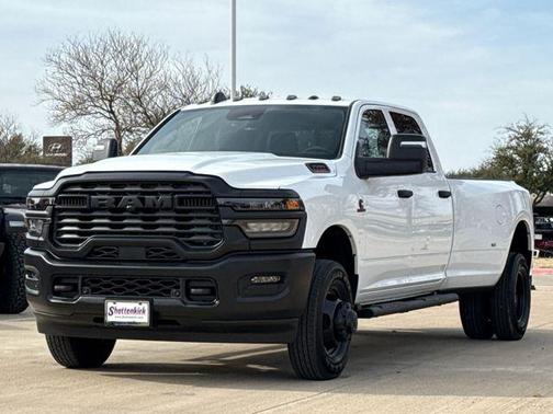 2026 RAM 3500 Tradesman Crew Cab 4x4 8' Box