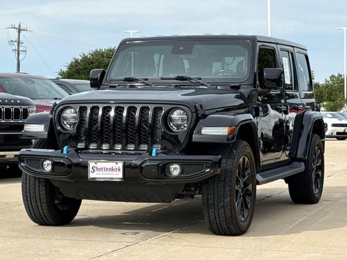 Black Clearcoat 2021 Jeep Wrangler Unlimited 4xe Sahara High Altitude