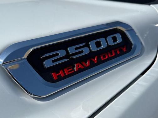 2024 RAM 2500 Laramie Crew Cab 4x4 6'4' Box