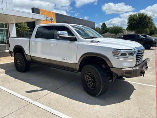 Ivory White Tri-Coat Pearlcoat 2021 RAM 1500 Longhorn