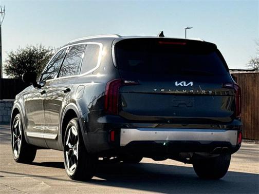 2024 Kia Telluride S