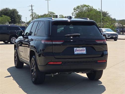 2025 Jeep Grand Cherokee Altitude
