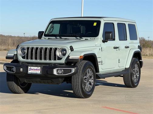 2024 Jeep Wrangler 4-Door Sahara 4x4
