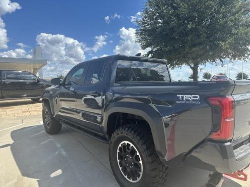 2025 Toyota Tacoma TRD Off Road