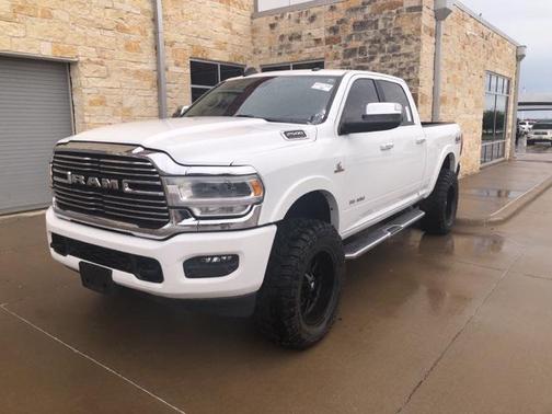 2022 RAM 2500 Laramie Crew Cab 4x4 6'4' Box
