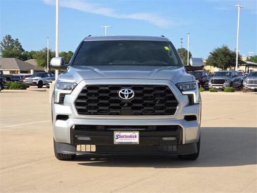 2023 Toyota Sequoia Base