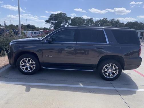 2017 GMC Yukon SLT