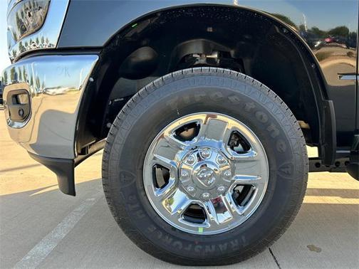 2025 RAM 2500 Tradesman Crew Cab 4x4 6'4' Box