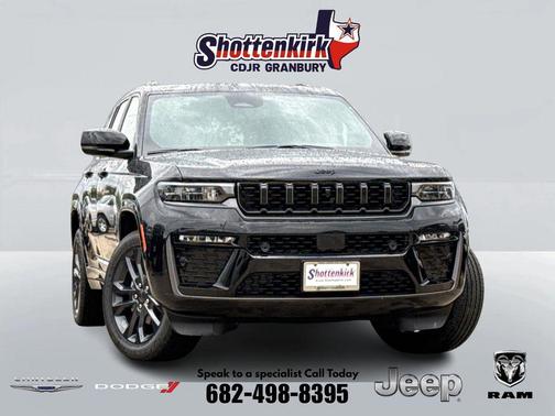Diamond Black Crystal Pearlcoat 2026 Jeep Grand Cherokee Limited