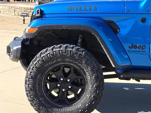 2021 Jeep Gladiator Willys 4x4