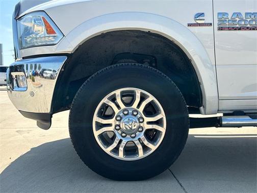 2018 RAM 2500 Laramie Crew Cab 4x4 8' Box
