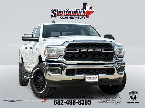 Bright White Clearcoat 2019 RAM 2500 Tradesman Crew Cab 4x4 6'4' Box
