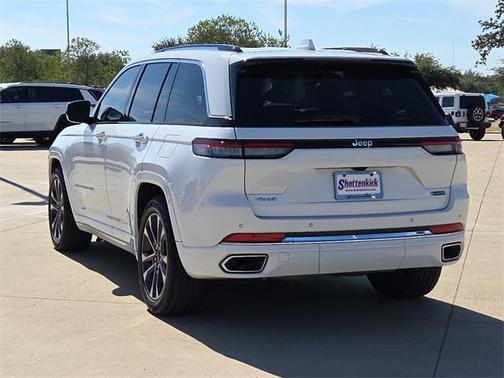 2022 Jeep Grand Cherokee Overland
