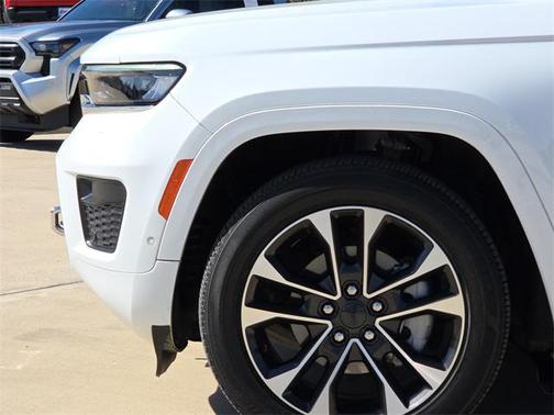 2022 Jeep Grand Cherokee Overland
