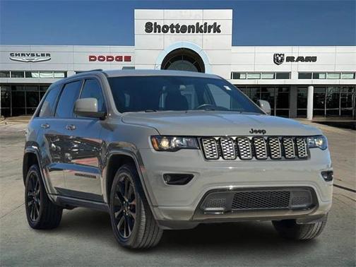 2021 Jeep Grand Cherokee Laredo