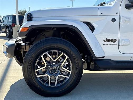 2026 Jeep Wrangler 4-Door Sahara 4x4