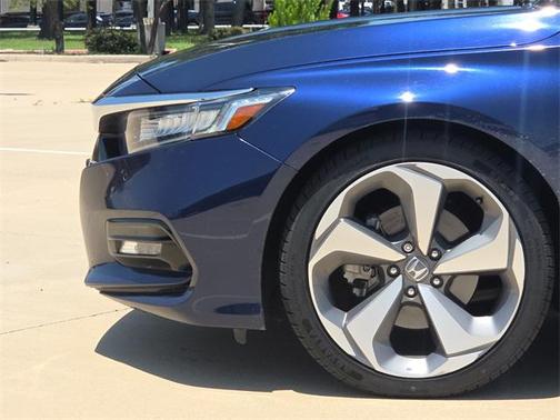 2020 Honda Accord Touring 2.0T