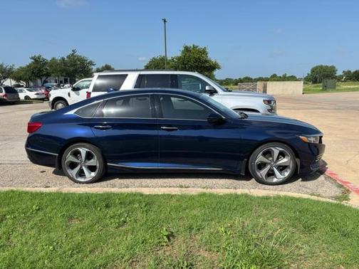 2020 Honda Accord Touring 2.0T