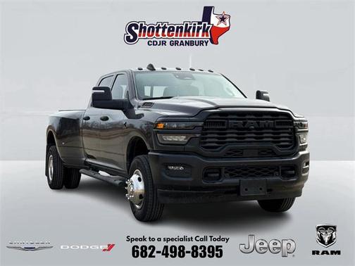 2025 RAM 3500 Tradesman Crew Cab 4x4 8' Box