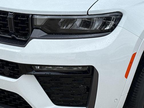 Bright White Clearcoat 2026 Jeep Grand Cherokee L Limited