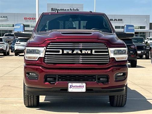 2024 RAM 2500 Laramie Crew Cab 4x4 6'4' Box