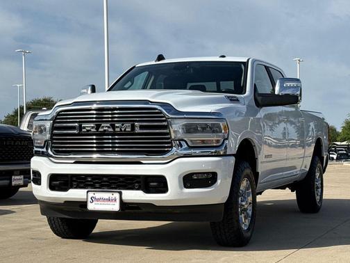 Bright White Clearcoat 2024 RAM 2500 Laramie Crew Cab 4x4 6'4' Box
