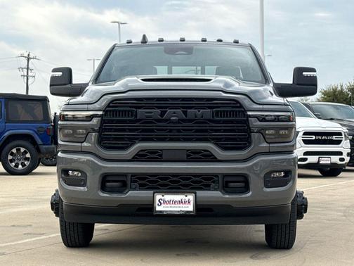 Ceramic Gray Clearcoat 2026 RAM 3500 Laramie Crew Cab 4x4 8' Box