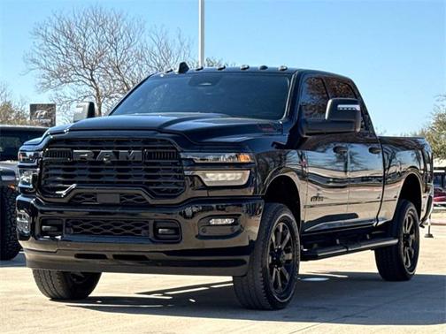 2025 RAM 2500 Lone Star Crew Cab 4x4 6'4' Box