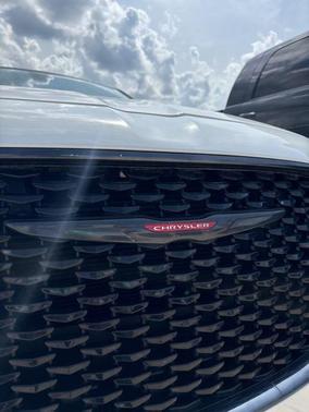 2022 Chrysler 300 S