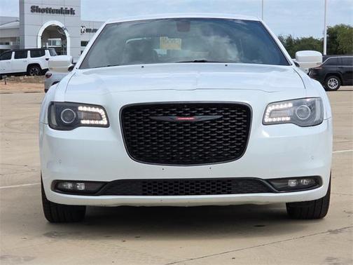 2022 Chrysler 300 S