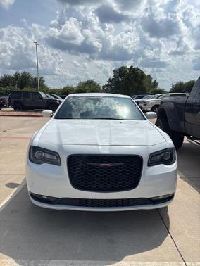2022 Chrysler 300 S