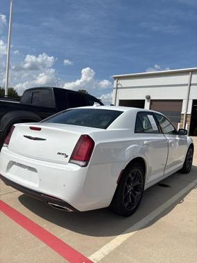 2022 Chrysler 300 S