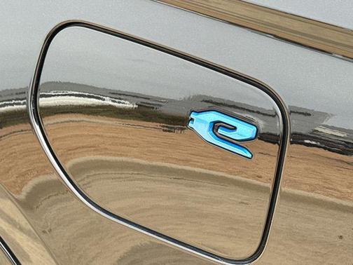 2022 Jeep Grand Cherokee 4xe Overland