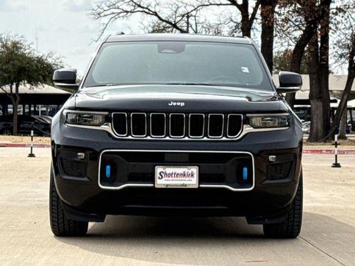 2022 Jeep Grand Cherokee 4xe Overland