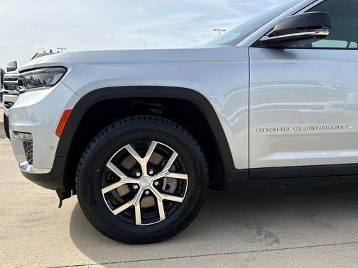 Silver Zynith 2024 Jeep Grand Cherokee L Limited