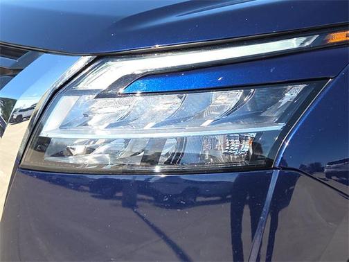 2022 Nissan Pathfinder S 2WD