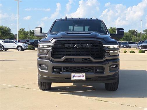 2025 RAM 2500 Laramie Crew Cab 4x4 6'4' Box
