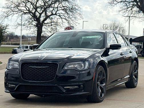 2022 Chrysler 300 Touring