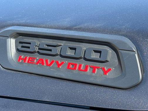 2024 RAM 3500 Lone Star Crew Cab 4x4 8' Box