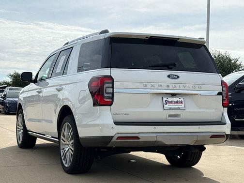 Oxford White 2024 Ford Expedition Limited