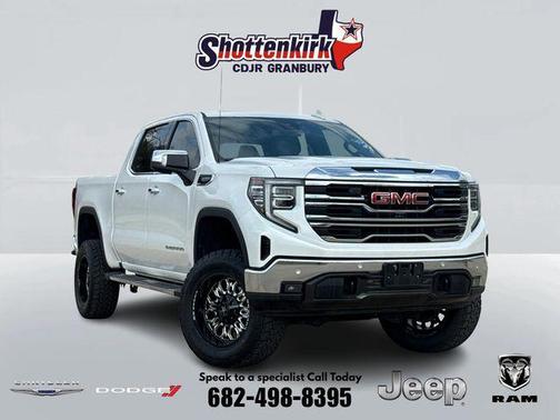 2022 GMC Sierra 1500 SLT