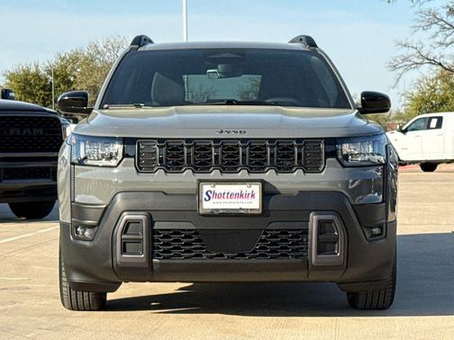 Sting-Gray Clearcoat 2026 Jeep Cherokee Laredo 4x4