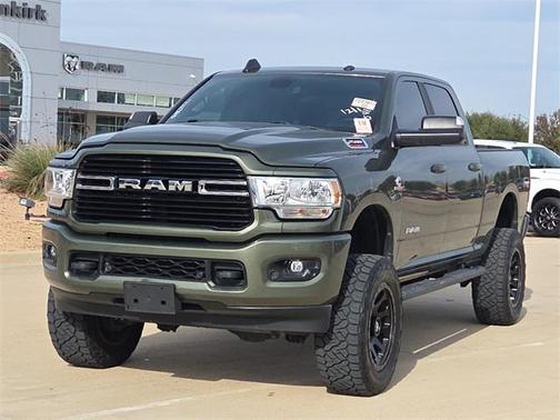 2020 RAM 2500 Lone Star Crew Cab 4X4 6'4' Box