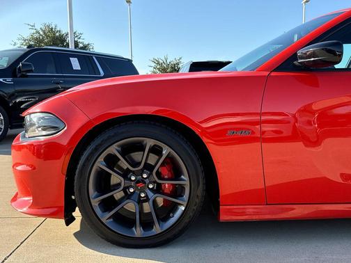 Go Mango 2023 Dodge Charger R/T