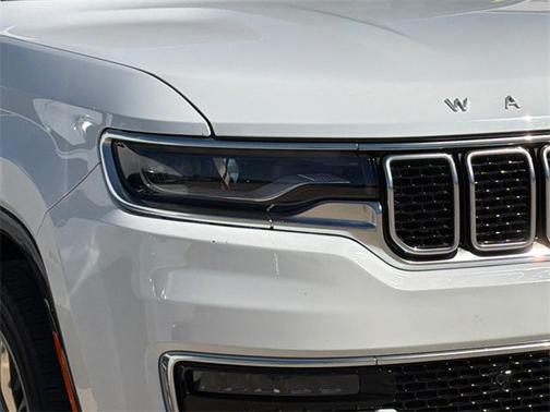 2022 Jeep Wagoneer Series II 4x2