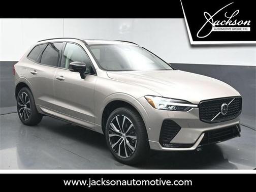 2025 Volvo XC60 B5 Plus